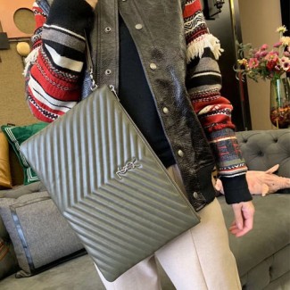 입생로랑 스트랩 클러치백 라지 440222 카키색