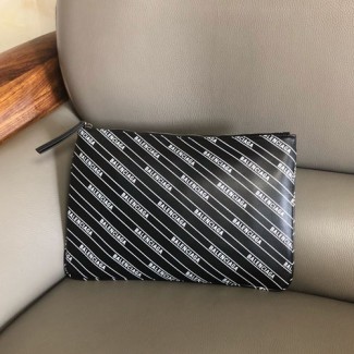 발렌시아가 남여공용 신상 클러치백 579646