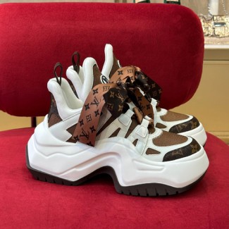 루이비통 여성용 운동화  M0489-4