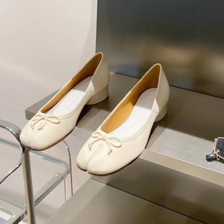 마르지엘라 여성용 펌프스 190243 화이트