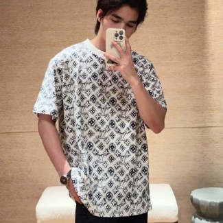 루이비통 남여공용 반팔  M10358