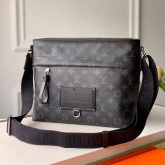 루이비통 베사체 지피 크로스 메신저백 M45214