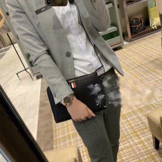 톰브라운 신상 클러치백 T33270