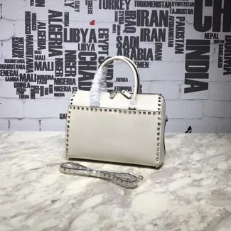 발렌티노 락스터드 탑핸들백 NW0P0272 화이트