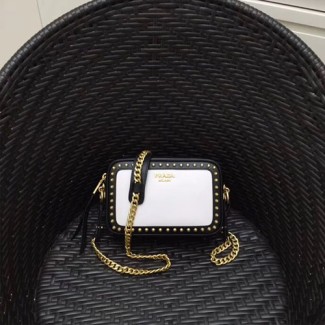 프라다 다이어그램 숄더백 1BH103 화이트