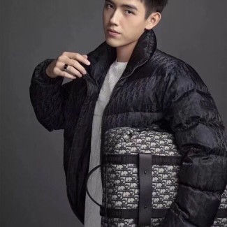 디올 남여공용 패딩 D84137 블랙