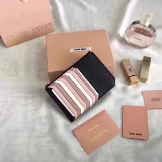 미우미우 신상 카드지갑 5MC008 블랙