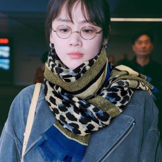 디올 신상 스카프 D1063